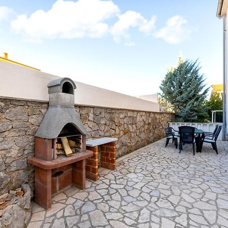 קרק Apartments Aisa* Countryside Holiday Just 500M From The Beach! מראה חיצוני תמונה