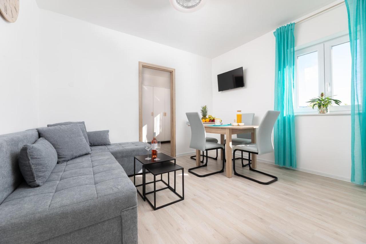 קרק Apartments Aisa* Countryside Holiday Just 500M From The Beach! מראה חיצוני תמונה
