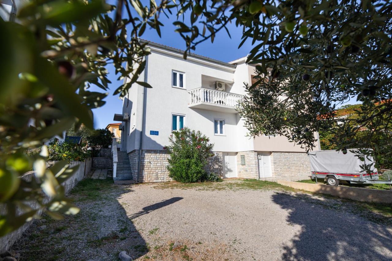 קרק Apartments Aisa* Countryside Holiday Just 500M From The Beach! מראה חיצוני תמונה