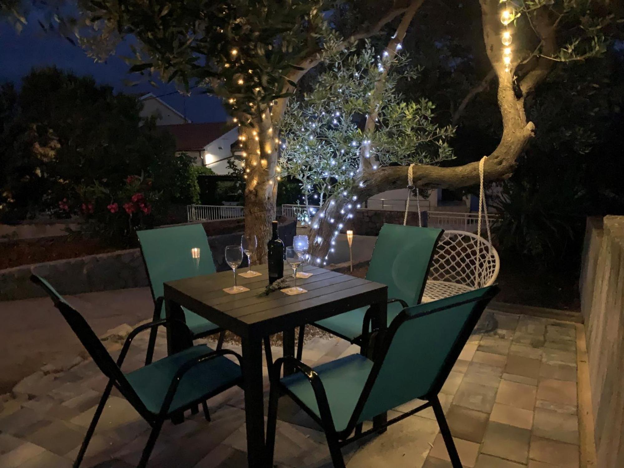 קרק Apartments Aisa* Countryside Holiday Just 500M From The Beach! מראה חיצוני תמונה